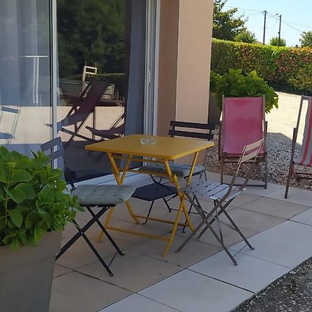 Готель A Tous Vents La Roche-Chalais Екстер'єр фото